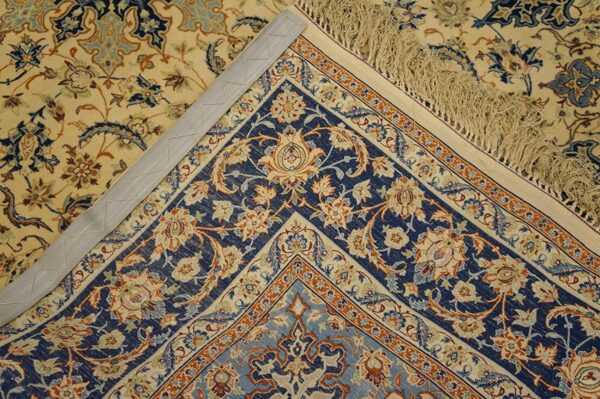 Antique persian isfahan rug 5'1"ã—7'4" hand-knotted, central persia - detail view 6