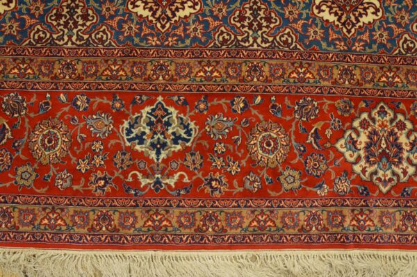 Antique persian isfahan rug, hand-knotted wool, central persia - detail view 4