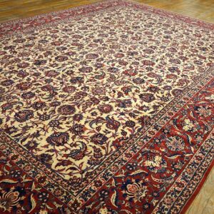 Antique Persian Isfahan Rug, Hand-Knotted Wool, Central Persia - detail view 2