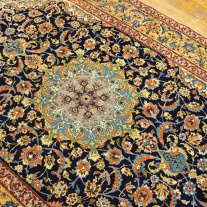 Antique Persian Isfahan Rug, Hand-Knotted Wool, Central Persia - detail view 4