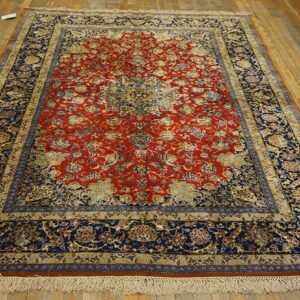 Antique Persian Isfahan Silk Rug 5'5"Ã—8' Hand-Knotted, Central Persia - detail view 1