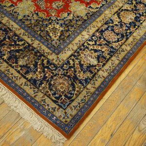 Antique Persian Isfahan Silk Rug 5'5"Ã—8' Hand-Knotted, Central Persia - detail view 3