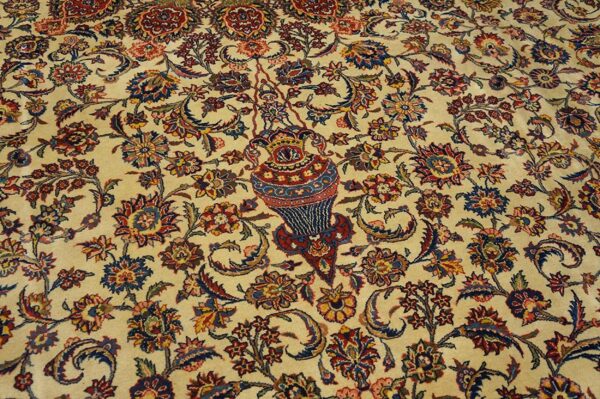 Antique persian kashan rug 13'10"ã—20'4" hand-knotted wool - detail view 3