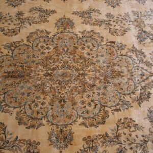 Antique Persian Kerman Rug 10'8"Ã—22' Ivory Field, Formal Medallion Design, 1930s - detail view 4