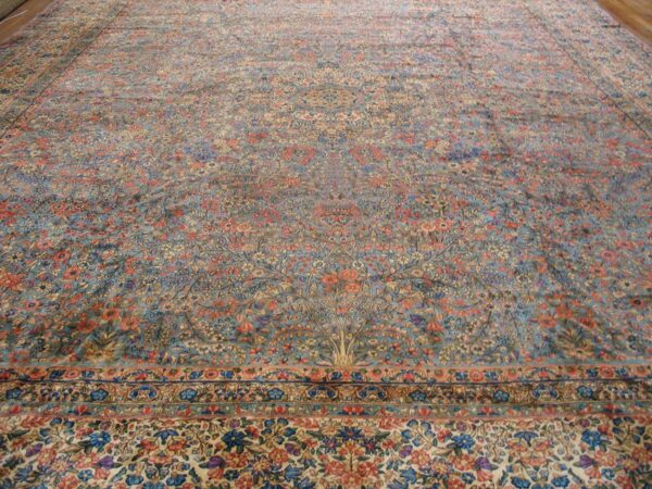 Antique persian kirman carpet 13'10"×16'8" blue floral, hand-knotted wool, 1920s - detail view 2