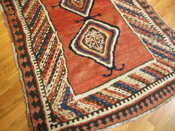 Antique persian kurdish rug, hand-knotted wool - detail view 2