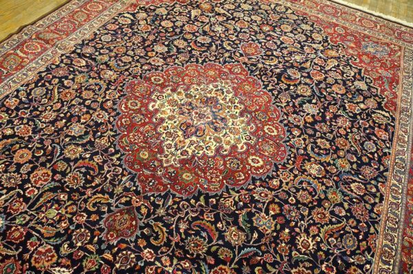 Antique persian mashhad rug 8'2"ã—11'1" hand-knotted wool, northeastern persia - detail view 1