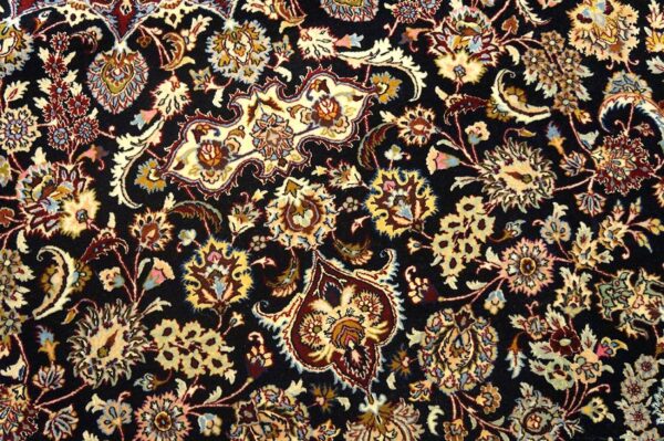 Antique persian mashhad rug 6'7"ã—9'10" hand-knotted wool, northeastern persia - detail view 1