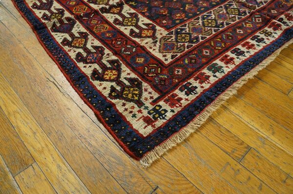 Antique persian qashqai (ghashgaie) carpet 5'8"×6'6" late 19th century, tribal south persian - detail view 2