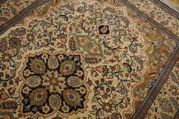 Antique persian qum rug 4'8"×6'8" hand-knotted, central persia - detail view 4