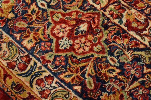 Antique persian sarouk rug 11'4"×17'9" red floral, hand-knotted wool, 1930s - detail view 3