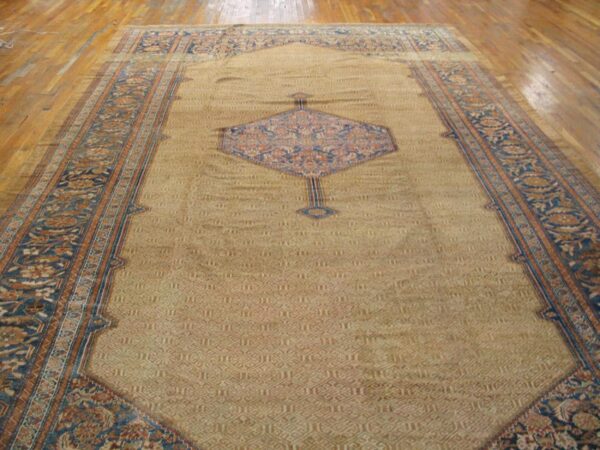 Antique persian serab carpet 10'6"×17'6" camel & blue, 19th century, northwestern persia 2 Antique persian serab carpet 10'6"×17'6" camel & blue, 19th century, northwestern persia - detail view 1