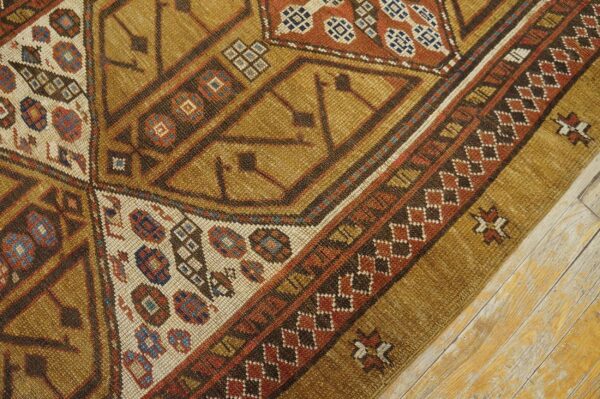 Antique persian serab carpet 3'7"×10'8" long runner, late 19th century 6 Antique persian serab carpet 3'7"×10'8" long runner, late 19th century - detail view 5