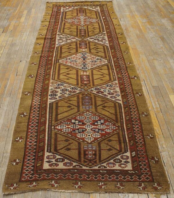Antique persian serab carpet 3'7"×10'8" long runner, late 19th century 9 Antique persian serab carpet 3'7"×10'8" long runner, late 19th century - detail view 8