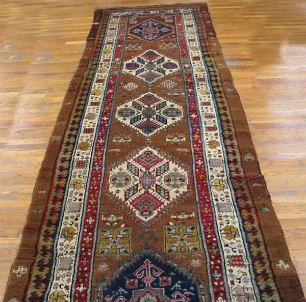 Antique persian serab rug, hand-knotted wool, northwestern persia 2 Antique persian serab rug, hand-knotted wool, northwestern persia - detail view 1