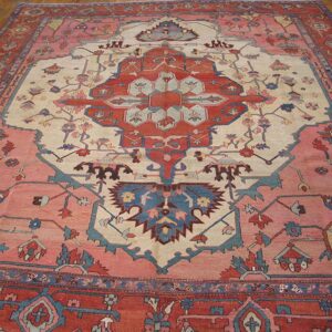 Antique Persian Serapi Carpet 9'10"×11'10" Ivory & Red Rust, Medallion Design, Circa 1880 - detail view 1