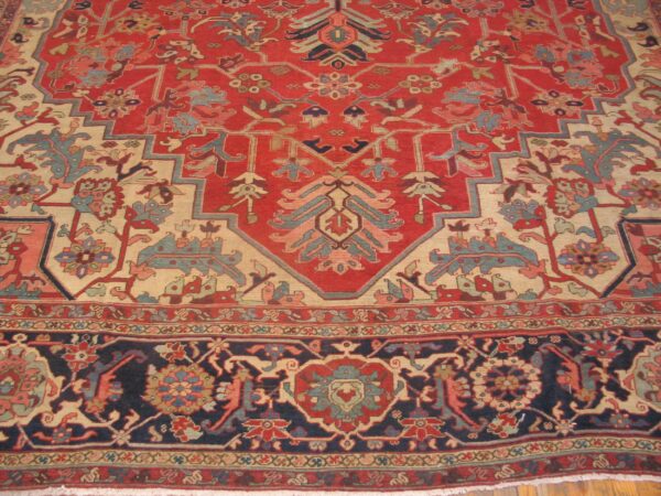 Antique persian serapi carpet 12'6"×18'9" red & navy geometric, circa 1890 - detail view 4
