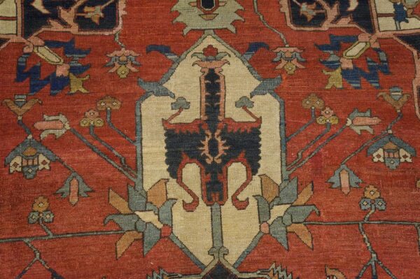 Antique persian serapi rug 10'6"×14'3" red medallion, 1890s - detail view 2