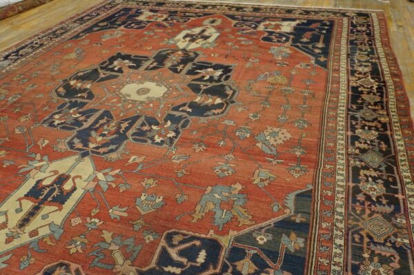 Antique persian serapi rug 10'6"×14'3" red medallion, 1890s - detail view 3