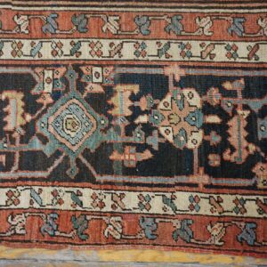Antique Persian Serapi Rug 10'6"×14'3" Red Medallion, 1890s - detail view 8