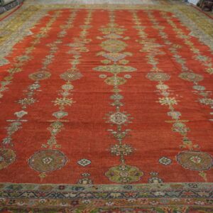 Antique Persian Sultanabad Rug 14'×19' Red & Moss Green, Small Medallion, Circa 1890 - detail view 4