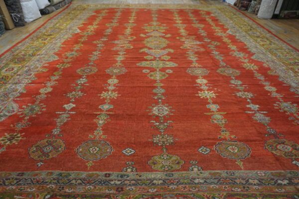 Antique persian sultanabad rug 14'×19' red & moss green, small medallion, circa 1890 - detail view 4