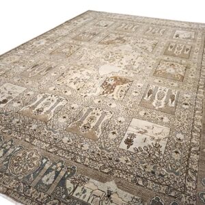 Antique Persian Tabriz Carpet, Late 19th Century, Hand-Knotted Wool - detail view 1
