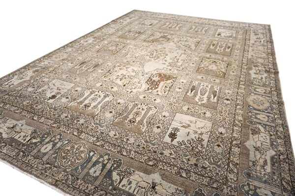 Antique persian tabriz carpet, late 19th century, hand-knotted wool - detail view 1