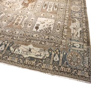 Antique Persian Tabriz Carpet, Late 19th Century, Hand-Knotted Wool - detail view 2