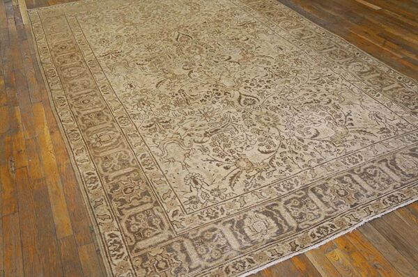 Antique persian tabriz carpet 6'6"×10' sand & grey floral, hand-knotted wool, circa 1930 3 Antique persian tabriz carpet 6'6"×10' sand & grey floral, hand-knotted wool, circa 1930 - detail view 2