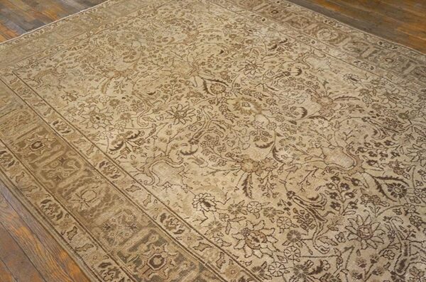Antique persian tabriz carpet 6'6"×10' sand & grey floral, hand-knotted wool, circa 1930 5 Antique persian tabriz carpet 6'6"×10' sand & grey floral, hand-knotted wool, circa 1930 - detail view 4
