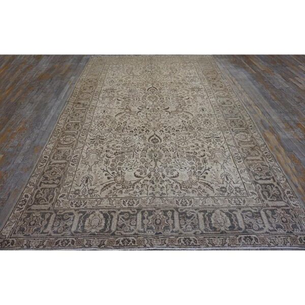 Antique persian tabriz carpet 6'6"×10' sand & grey floral, hand-knotted wool, circa 1930 8 Antique persian tabriz carpet 6'6"×10' sand & grey floral, hand-knotted wool, circa 1930 - detail view 7
