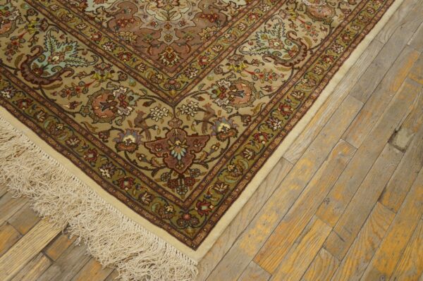 Antique persian tabriz rug, hand-knotted wool - detail view 5