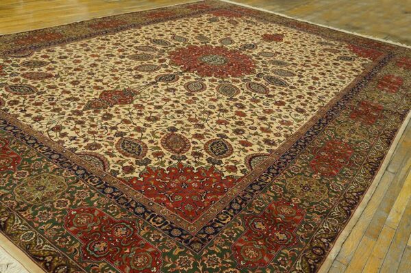 Antique persian tabriz rug 11'7"ã—16'6" hand-knotted wool - detail view 2