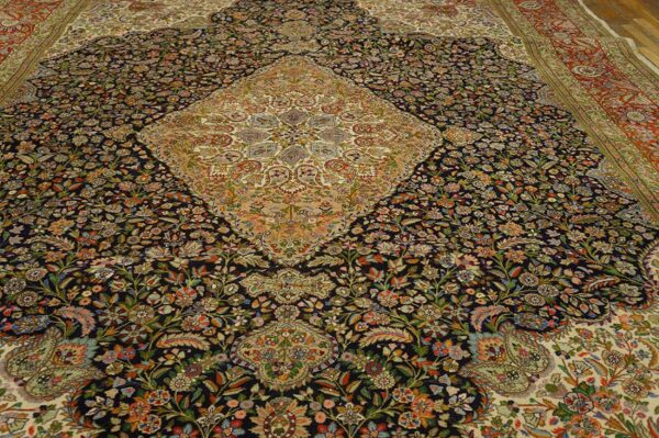 Antique persian tabriz rug 10'8"ã—15'4" hand-knotted wool - detail view 3