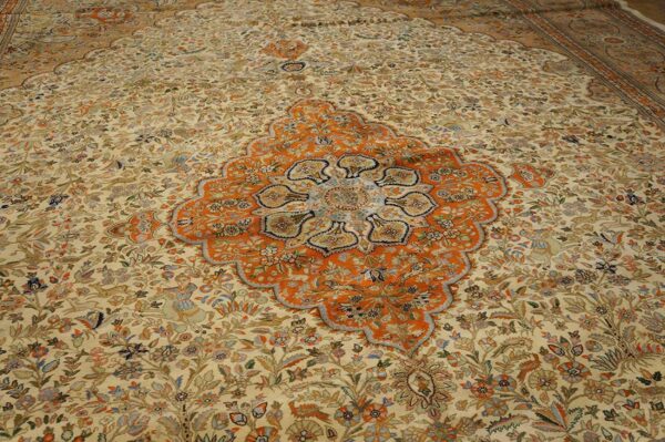 Antique persian tabriz rug 13'ã—19' hand-knotted wool - detail view 2