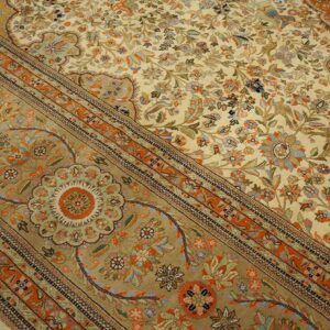 Antique Persian Tabriz Rug 13'Ã—19' Hand-Knotted Wool - detail view 4
