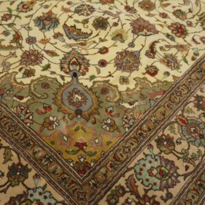 Antique Persian Tabriz Rug, Hand-Knotted Wool - detail view 4