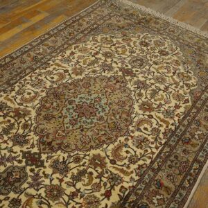 Antique Persian Tabriz Rug, Hand-Knotted Wool - detail view 3