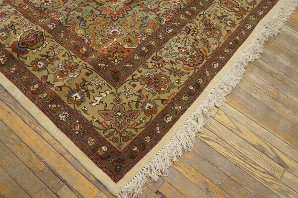 Antique persian tabriz rug 7'5"×10'5" hand-knotted wool - detail view 3