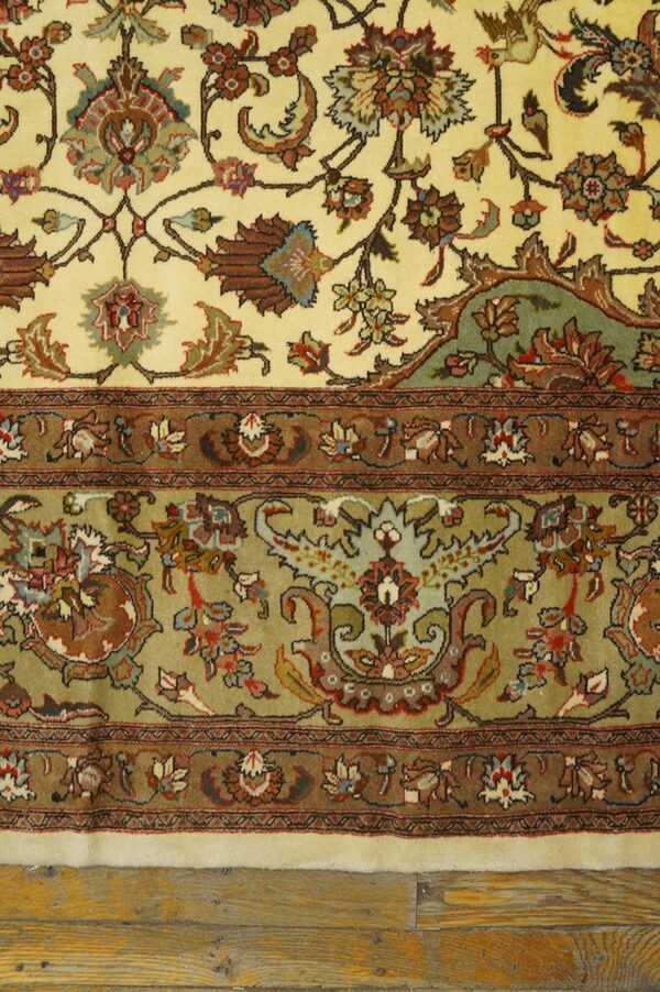 Antique persian tabriz rug 8'×9'8" hand-knotted wool - detail view 4