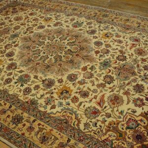 Antique Persian Tabriz Rug 5'10"×9'4" Hand-Knotted Wool - detail view 4