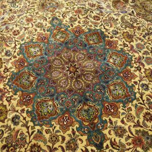Antique Persian Tabriz Rug, Hand-Knotted Wool, Northwestern Persia - detail view 2