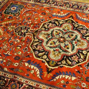 Antique Persian Tabriz Silk Rug 4'7"Ã—6'10" Hand-Knotted Silk - detail view 1