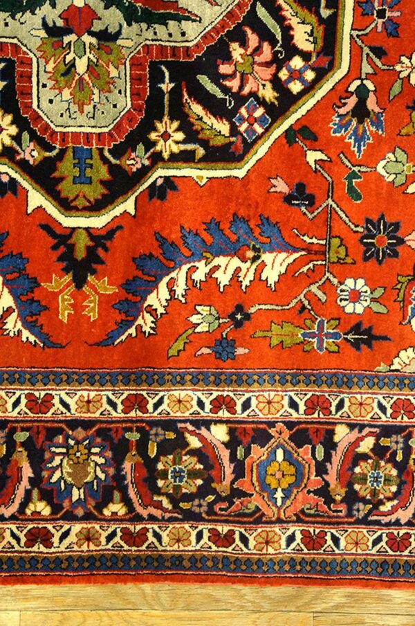 Antique persian tabriz silk rug 4'7"ã—6'10" hand-knotted silk - detail view 3
