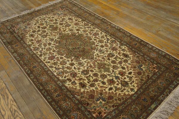 Antique persian tabriz silk rug, hand-knotted silk - detail view 3