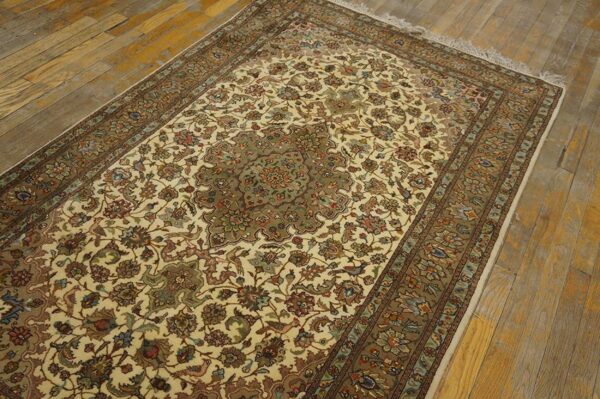 Antique persian tabriz silk rug, hand-knotted silk - detail view 4