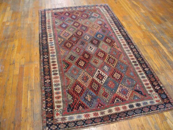 Antique persian tribal rug, hand-knotted wool - detail view 1