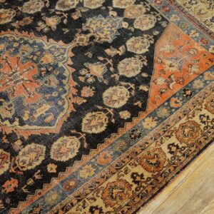 Antique S. Persian Qashqai (Khamse) Carpet 5'2"×7'4" Navy & Ivory Tribal, Late 19th C. - detail view 4