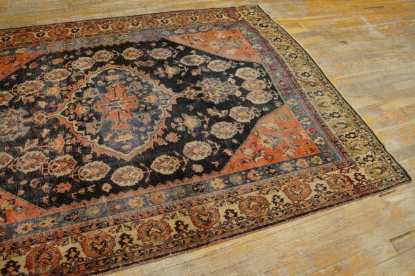 Antique s. Persian qashqai (khamse) carpet 5'2"×7'4" navy & ivory tribal, late 19th c. - detail view 5